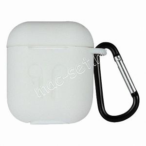 Чехол для наушников AirPods силиконовый с карабином (белый)